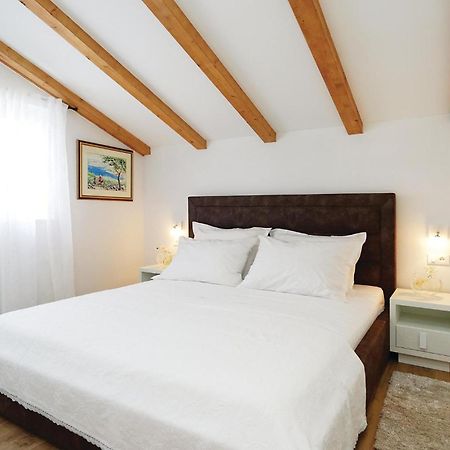 Lovely Home In Sibenik With Wifi Exterior foto