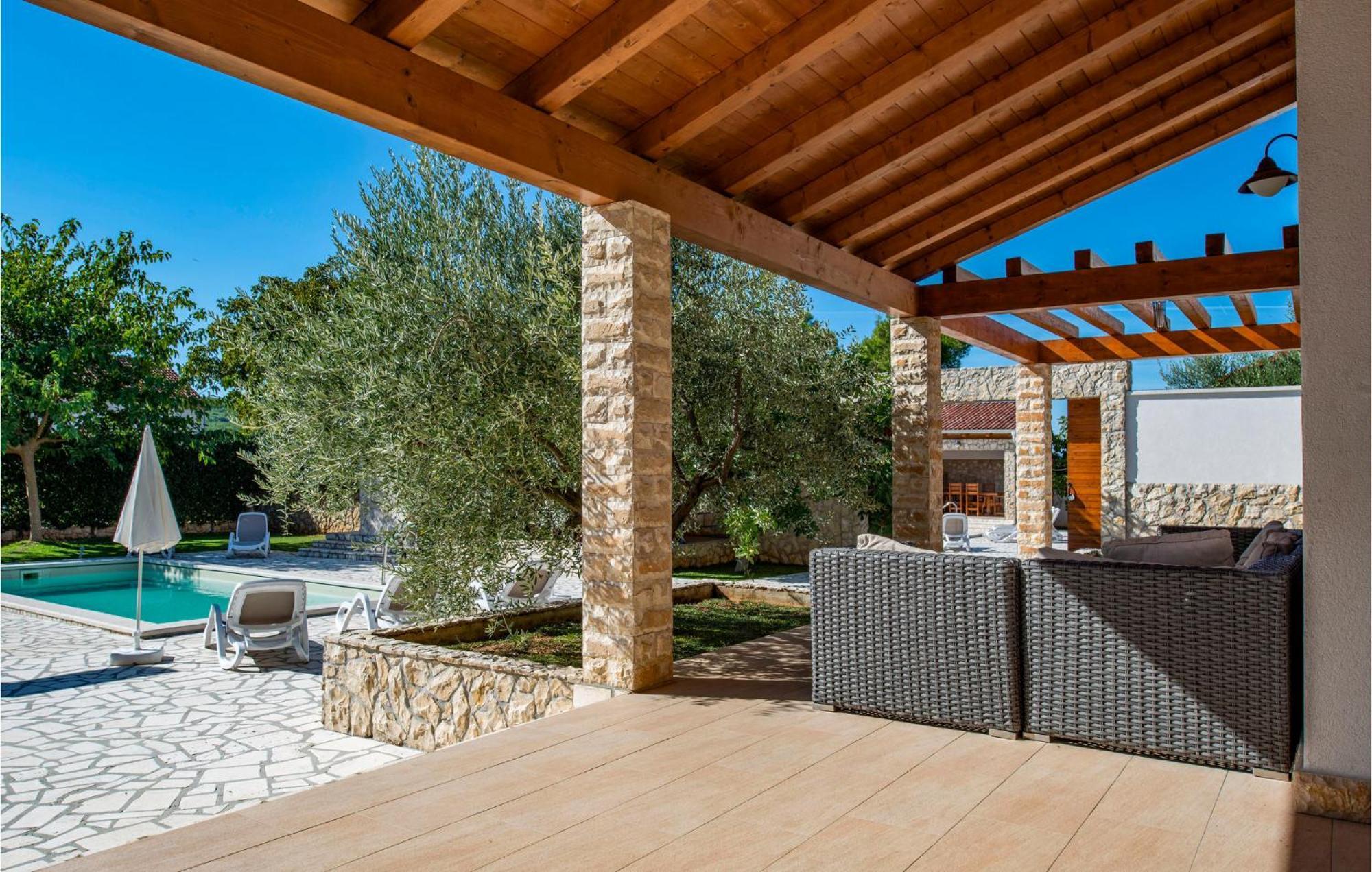 Lovely Home In Sibenik With Wifi Exterior foto